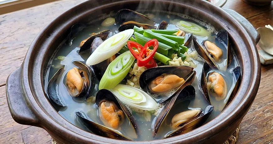 Mussel Soup | 홍합탕